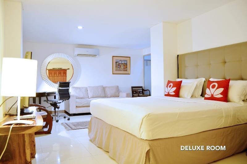 W Home Cikatomas Jakarta Extérieur photo