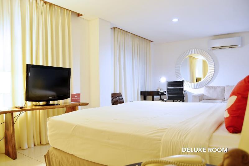 W Home Cikatomas Jakarta Extérieur photo
