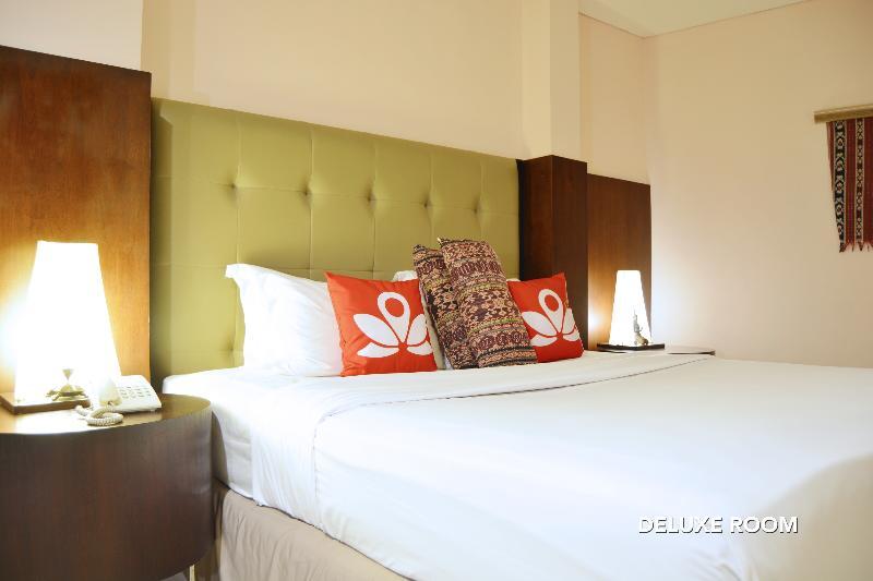 W Home Cikatomas Jakarta Extérieur photo