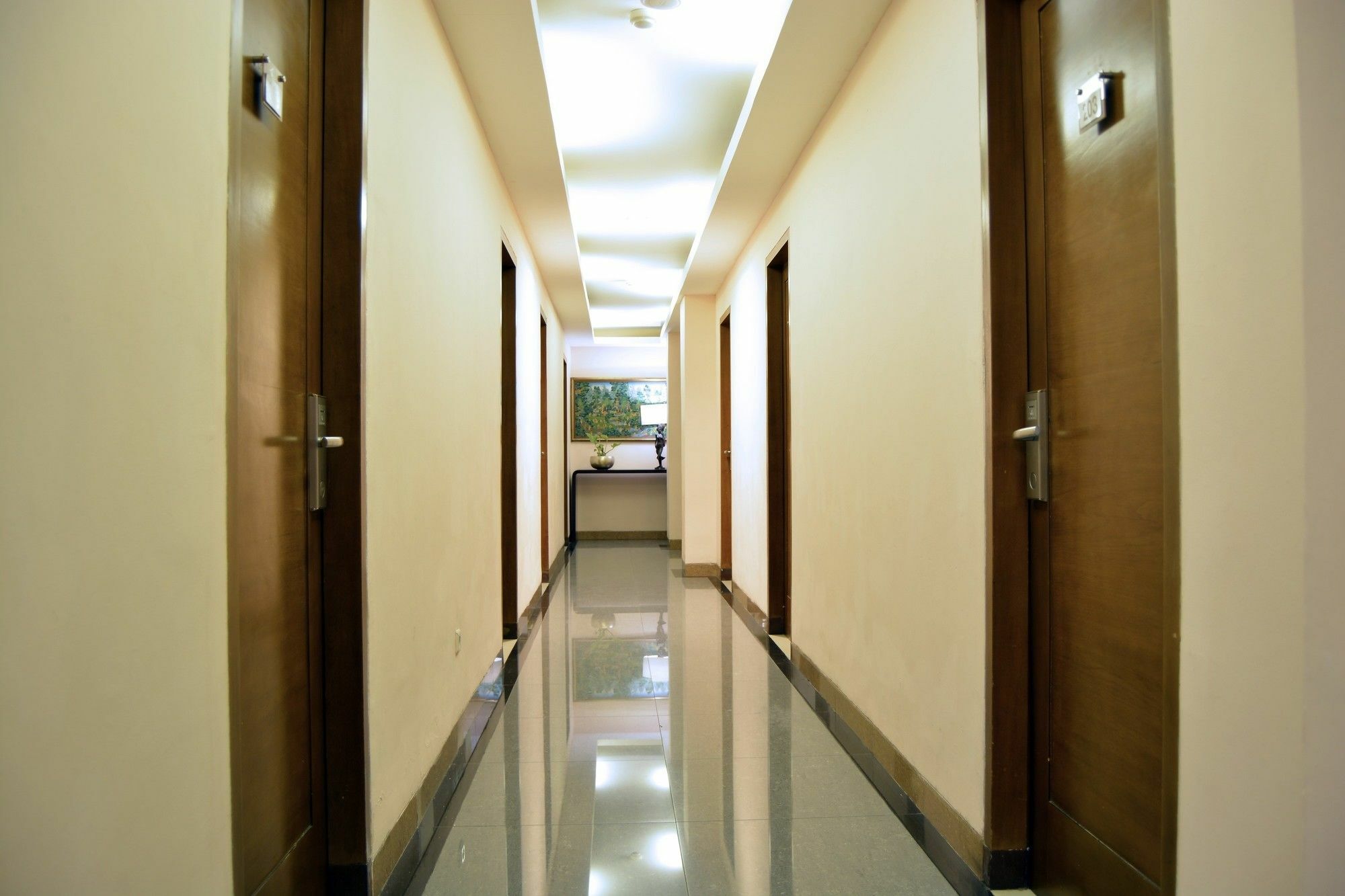 W Home Cikatomas Jakarta Extérieur photo